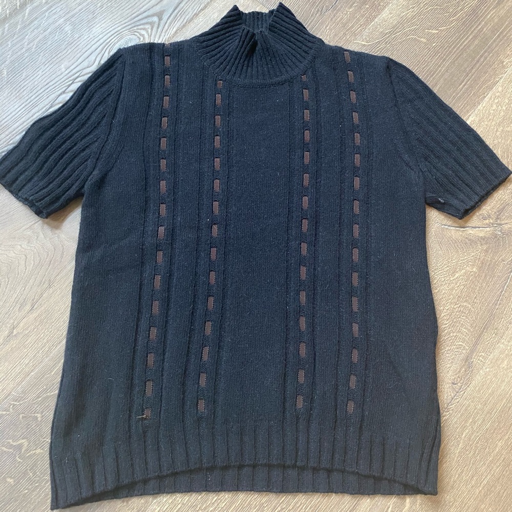 Ferragamo short sleeve sweater w/ribbon detail